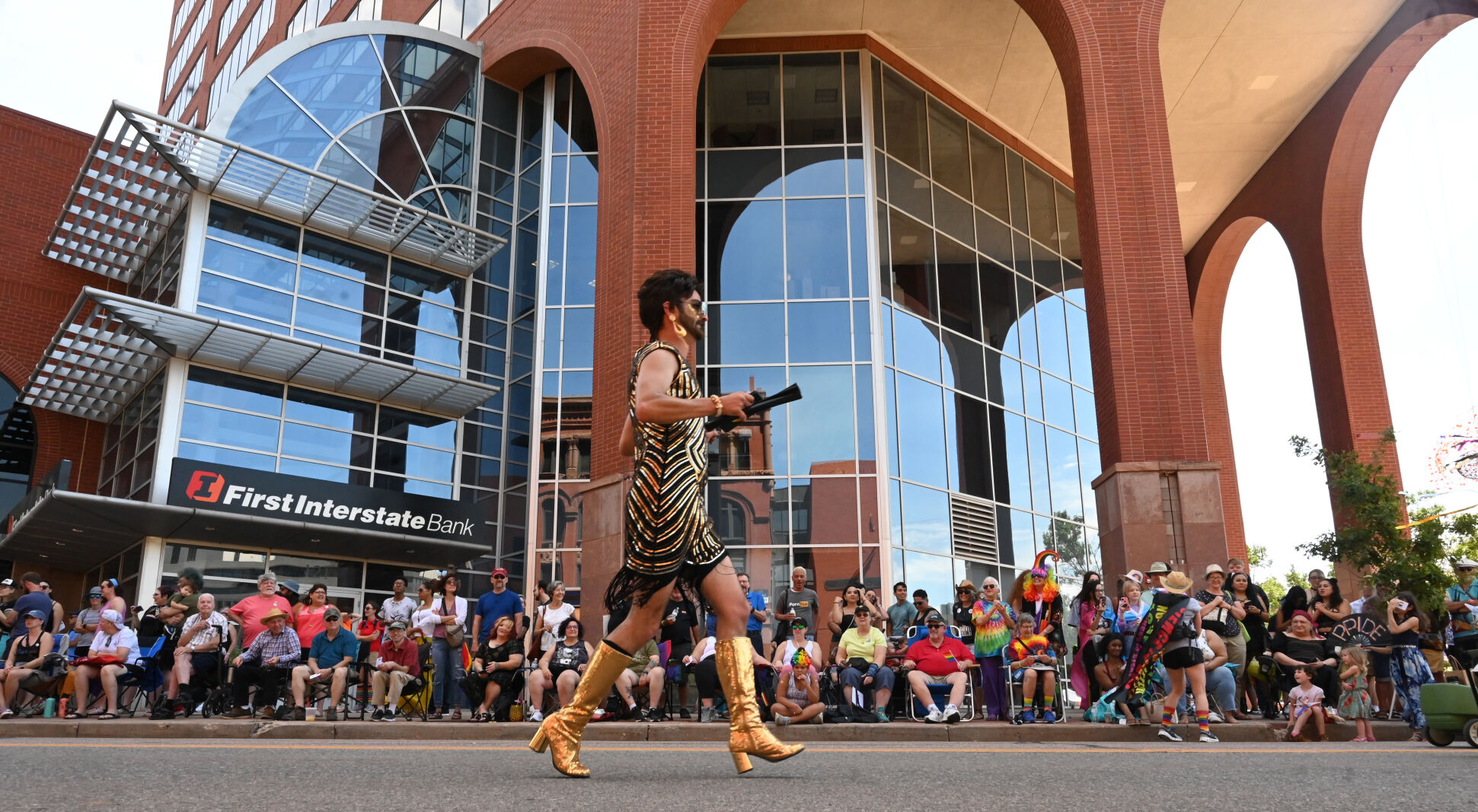 072522-news-parade 09.JPG